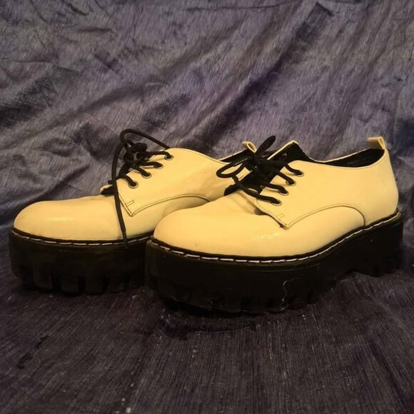 Bamboo brand white chunky platform shoes, Size 9 - Picture 1 of 3